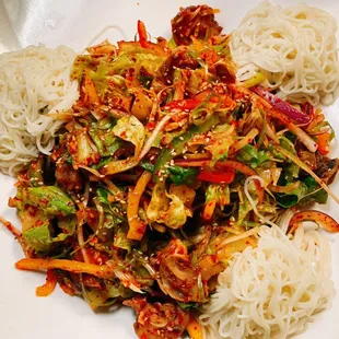 Spicy sea nail salad