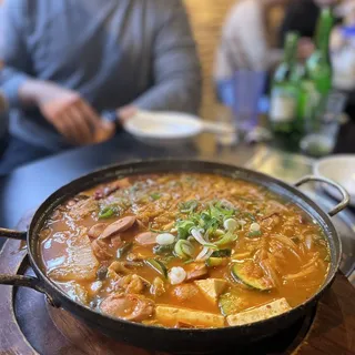 Kimchi Jeongol