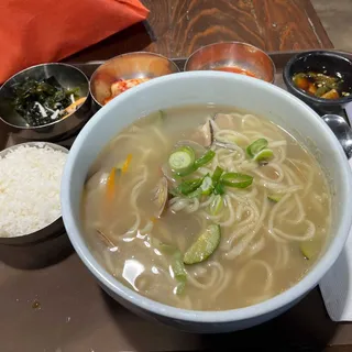 A31 Clam Kal Guksu