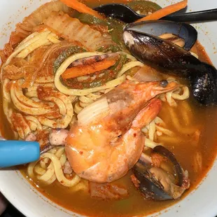 food, ramen and noodles