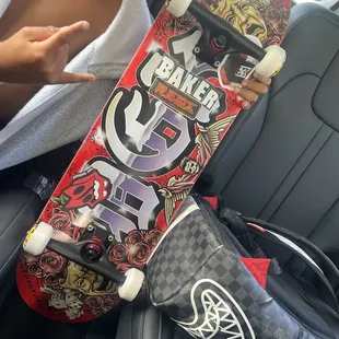 Came in with a dec my son won and it was fully hooked up!