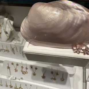 Pink Mother of Pearl plumeria earrings