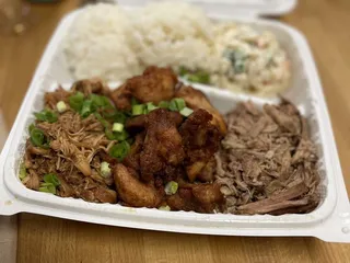 808 Grinds Hawaiian Cafe