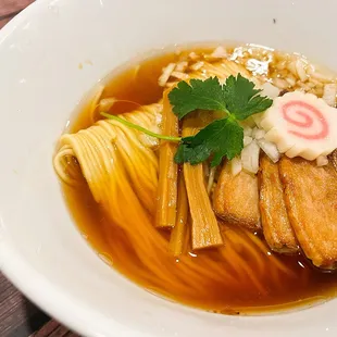 Late night limited menu: Mon - Sat / 9 pm - close 
Chuka soba.
Produced by GOCCI