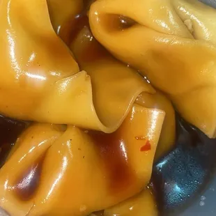 15. Wontons with Garlic Sauce