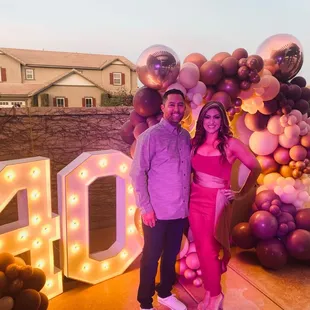 Hubby and I enjoyed every minute knowing the drinks were flowing and everyone was taken care of!