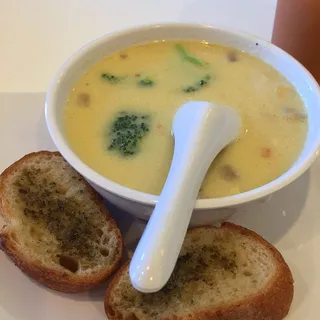 Creamy Corn Soup with Organic Baguette