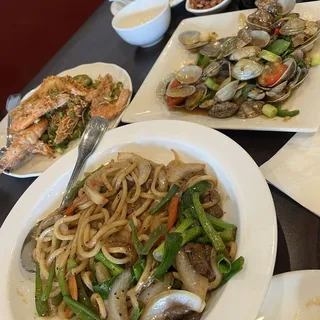 301. Crab Meat with Fish Soup