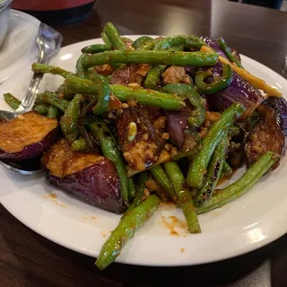 1305. Spicy Eggplant with Garlic Sauce