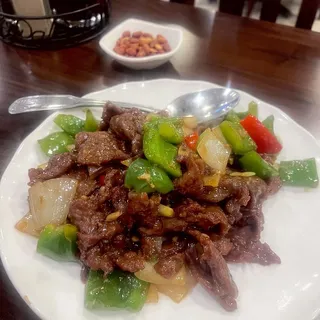 1004. Green Pepper Beef