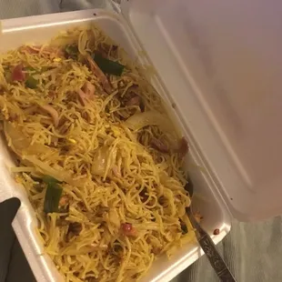 singapore noodles without the shrimp. absolutely delicious