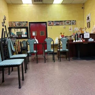 Amazing distancing, health and safety measures. Much appreciated. So clean.