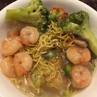 SHRIMP PAN FRIED NOODLES