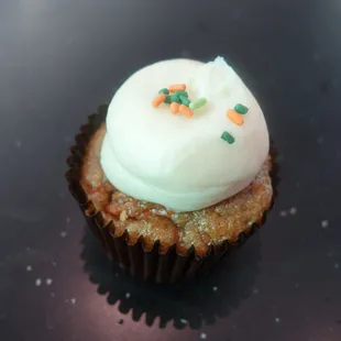 cupcakes, food, dessert