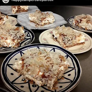 Coconut caramel pie