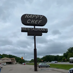 the sign for the restaurant