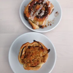 Cinnamon roll with pecans and apple cinnamon mini pie!