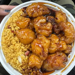 Lunch special #4 general tso&apos;s chicken  Served with roast pork fried rice + 2 large crab Rangoon all for $7.21 + tax