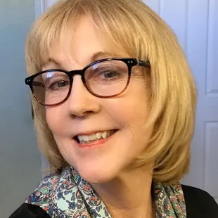 Color, oil treatment, layered cut by Helen.