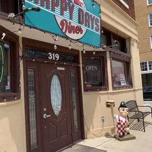 Front of Happy Days Diner