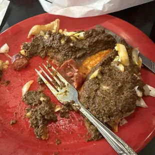 Chili dog, bad tasting chili, way too many onions and tough dog. Are as much as could tolerate as waited an hour for this.