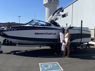 Boat Country