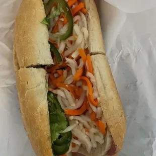 Bahn mi sandwich