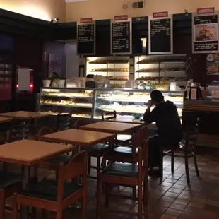 Early morning, good thing they're open 24/7!