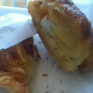 This is not the same egg on the picture hella sad lol