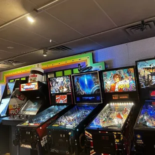  row of pinball machines