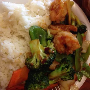I can't believed that I ate them all.  Hunan Shrimp.