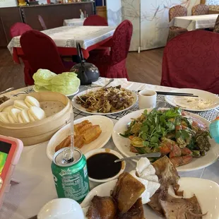 Peking duck, crab and beef noodle