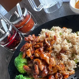 Teriyaki chicken and fried rice highly recommend the foods always fresh and fast and delicious!!!!! Great staff always friendly