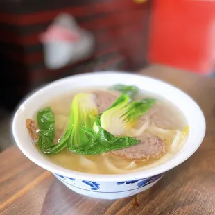 E18. Beef Noodle ($10.95)