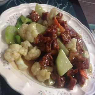 a plate of chinese food