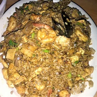 Chaufa Especial con Mariscos, Carne y Pollo