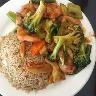 Garlic shrimp lunch special