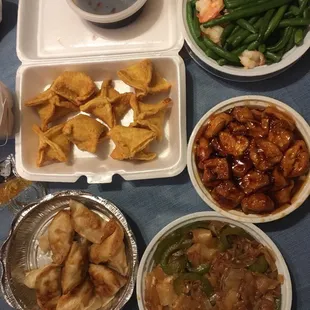 Crab Rangoon 8 Pieces  Chow fun  Generals tsos tofu  Shrimp with string beans  Shrimp dumplings