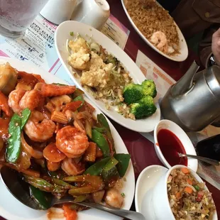 Szechuan shrimp, fried rice and calamaris with tea as always!