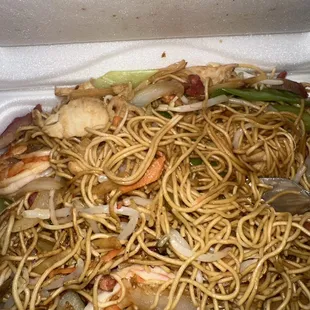 House Lo mein