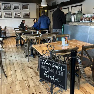interior, crepes