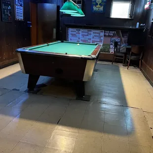 Happy Hollow has a pool table