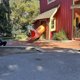 It's a very fun house for kids 5-12