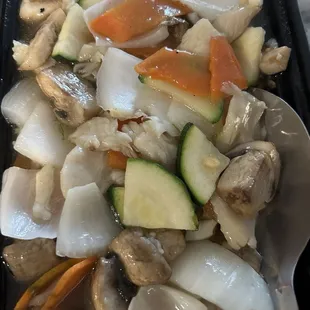 Chicken Moo Goo Gai Pan Dinner