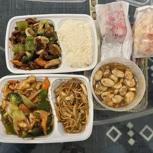 Hunan beef combination   Garlic chicken combination   Hot and sour soup