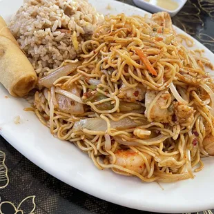 Lunch version of shuzwan lo mien