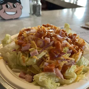 Salad hearts with goodies