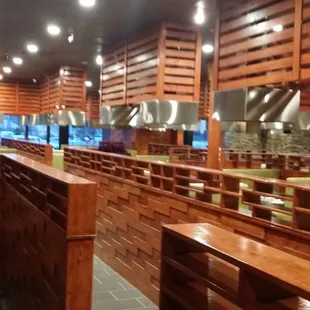 sushi and sashimi, interior