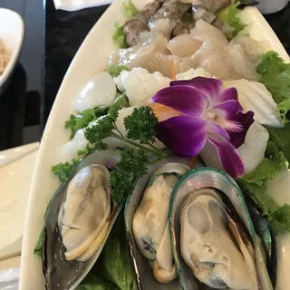 Seafood Combo Platter