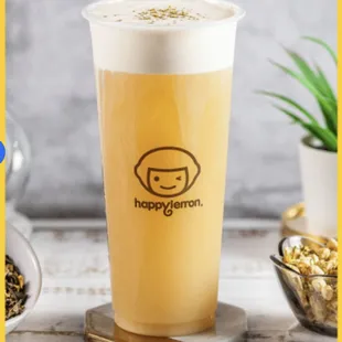 a pint glass with a drink in it